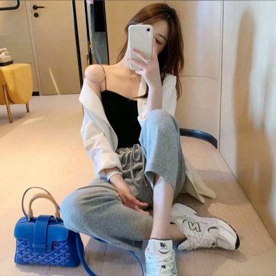 犯罪现场：锤头海报